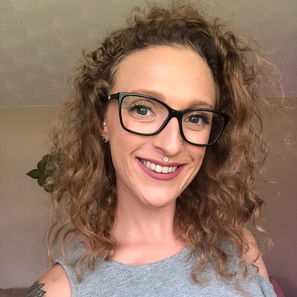 Meet your Posher, Ryen! - Picture 2 of 2